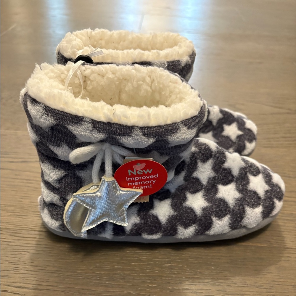 Ardene women’s indoor booties sz 7/8 NWT ret $49
